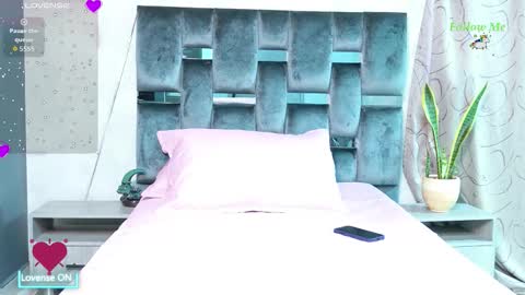 Snapshot of luna_sophya chatting on 14, 10, 2025 luna_sophya online show from 14, 10, 2025