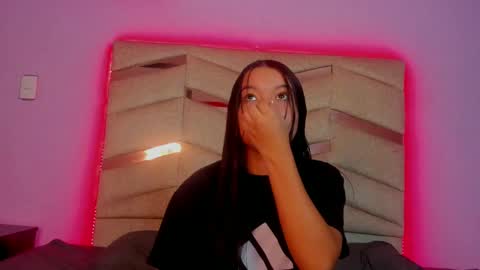 Snapshot of luna_sweeett_ chatting on 5, 12, 2024 Luna online show from 5, 12, 2024