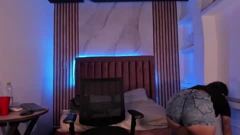 Snapshot of luna_sweeett_ chatting on 24, 9, 2025 Luna online show from 24, 9, 2025