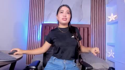 Snapshot of luna_sweeett_ chatting on 16, 10, 2025 Luna online show from 16, 10, 2025