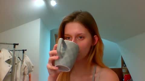 Snapshot of luna_xsensual chatting on 2, 12, 2024 L U N A  online show from 2, 12, 2024