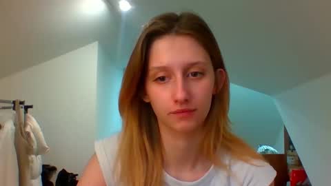 Snapshot of luna_xsensual chatting on 30, 12, 2024 L U N A  online show from 30, 12, 2024