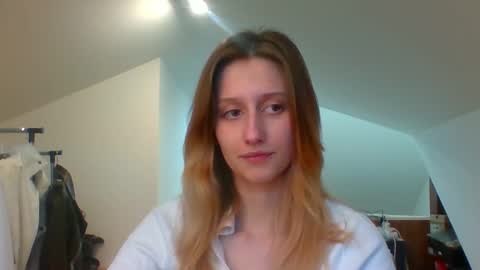 Snapshot of luna_xsensual chatting on 17, 1, 2025 L U N A  online show from 17, 1, 2025