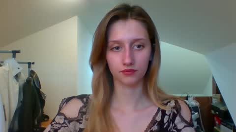 Snapshot of luna_xsensual chatting on 24, 1, 2025 L U N A  online show from 24, 1, 2025