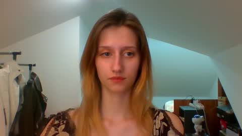 Snapshot of luna_xsensual chatting on 24, 1, 2025 L U N A  online show from 24, 1, 2025