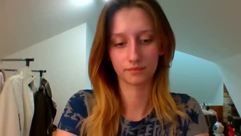 Snapshot of luna_xsensual chatting on 12, 2, 2025 L U N A  online show from 12, 2, 2025