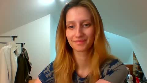 Snapshot of luna_xsensual chatting on 12, 2, 2025 L U N A  online show from 12, 2, 2025