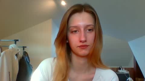 Snapshot of luna_xsensual chatting on 19, 2, 2025 L U N A  online show from 19, 2, 2025