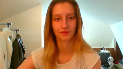 Snapshot of luna_xsensual chatting on 21, 2, 2025 L U N A  online show from 21, 2, 2025