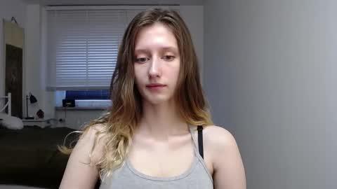 Snapshot of luna_xsensual chatting on 29, 9, 2025 L U N A  online show from 29, 9, 2025