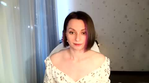 lunaa_bluee online show from 10, 6, 2026