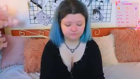 Snapshot of lunaar_ chatting on 17, 5, 2026 Luna online show from 17, 5, 2026