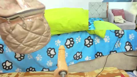 Snapshot of lunaasweett chatting on 8, 5, 2026 online show from 8, 5, 2026