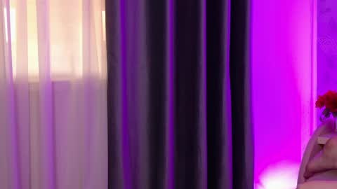 lunababe_ online show from 23, 5, 2026