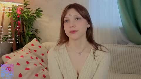 Snapshot of lunabate chatting on 3, 11, 2025 Luna online show from 3, 11, 2025