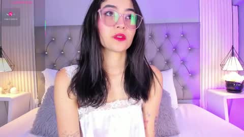 Luna  online show from 13, 5, 2026