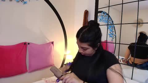 Luna online show from 8, 9, 2025