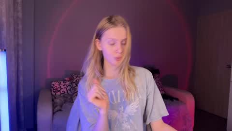 Britney online show from 8, 9, 2025