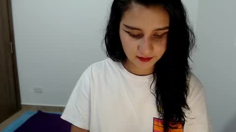 Snapshot of lunadaddy33 chatting on 31, 12, 2024 My name is luna Lovense is active my orgasms in your hands Give me more pleasure and make me cum PVT IS OPEN online show from 31, 12, 2024