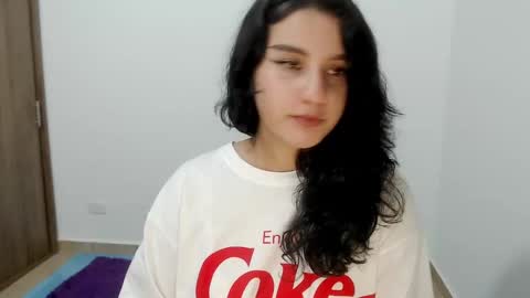 Snapshot of lunadaddy33 chatting on 8, 1, 2025 My name is luna Lovense is active my orgasms in your hands Give me more pleasure and make me cum PVT IS OPEN online show from 8, 1, 2025