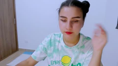 Snapshot of lunadaddy33 chatting on 18, 1, 2025 My name is luna Lovense is active my orgasms in your hands Give me more pleasure and make me cum PVT IS OPEN online show from 18, 1, 2025