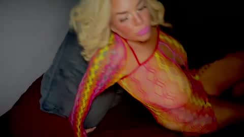 Luna Daddys Girl online show from 12, 4, 2026