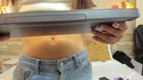 LUNA  online show from 25, 11, 2025