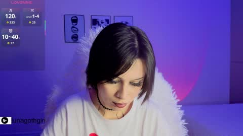 Luna online show from 4, 4, 2026