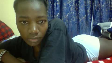 lunah_kitty online show from 21, 4, 2026