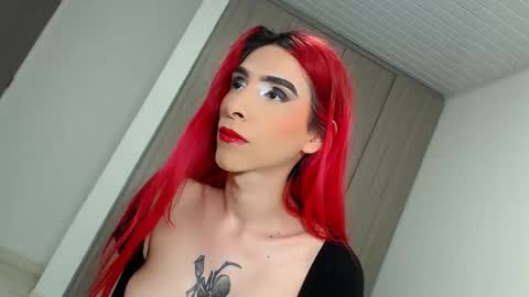 Snapshot of lunahot05xxx chatting on 1, 2, 2025 LUNA online show from 1, 2, 2025