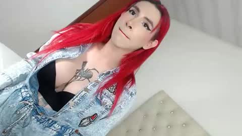 Snapshot of lunahot05xxx chatting on 30, 9, 2025 LUNA online show from 30, 9, 2025