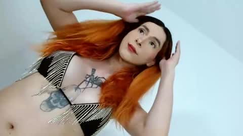 Snapshot of lunahot05xxx chatting on 9, 6, 2026 LUNA online show from 9, 6, 2026
