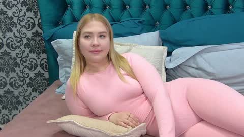 LunaHouston online show from 31, 1, 2025