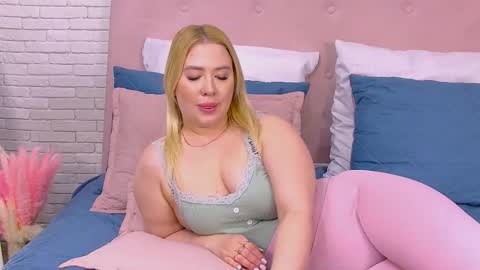 Snapshot of lunahouston chatting on 31, 1, 2026 LunaHouston online show from 31, 1, 2026