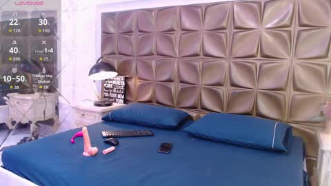 Luna  online show from 9, 5, 2026