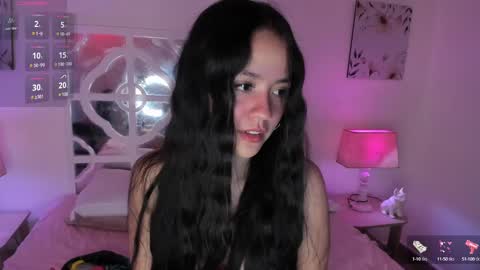 Luna Lasman  online show from 17, 1, 2025