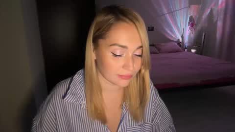 Lana online show from 28, 10, 2025