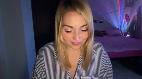 Lana online show from 30, 10, 2025