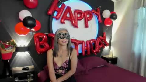 lunamisteriosa_ online show from 10, 7, 2026
