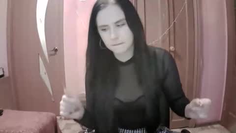 Snapshot of lunamystique_ chatting on 1, 2, 2025 lunamystique_ online show from 1, 2, 2025