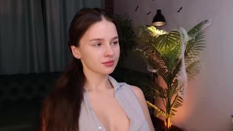 Snapshot of lunaolivia_ chatting on 28, 10, 2025 lunaolivia_ online show from 28, 10, 2025