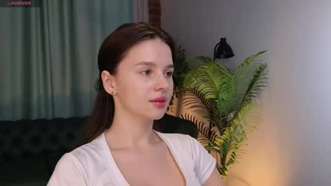 Snapshot of lunaolivia_ chatting on 7, 11, 2025 lunaolivia_ online show from 7, 11, 2025