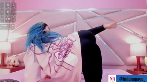 Luna Page online show from 18, 1, 2025