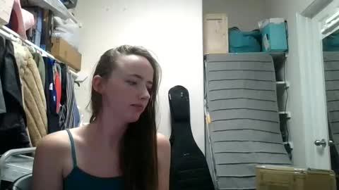 lunapixie2020 online show from 5, 5, 2026