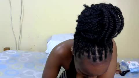 lunar_desiree online show from 7, 1, 2026