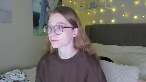 Snapshot of lunar_sofia chatting on 7, 3, 2025 Sofia online show from 7, 3, 2025