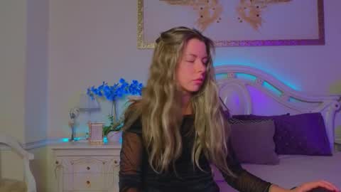 Luna Rishi online show from 17, 10, 2025