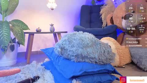 Snapshot of lunarose2006 chatting on 3, 10, 2025 Luna online show from 3, 10, 2025