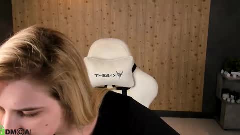 LunasShine online show from 6, 2, 2026