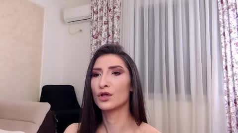 lunastars13 online show from 18, 4, 2026